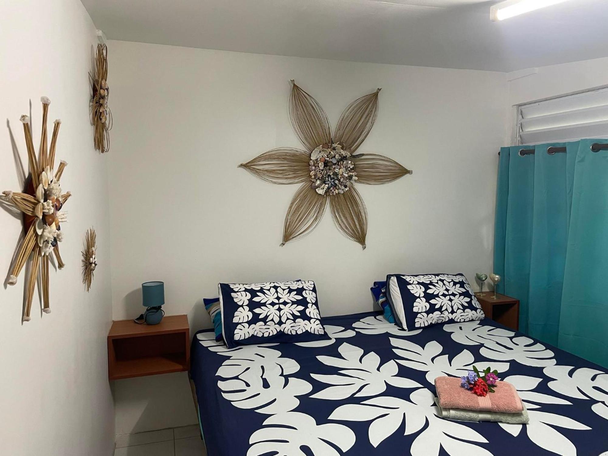 Fare Mihimana Hotel Vai'are Екстериор снимка